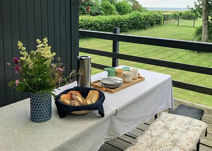 Wooden By Ideal For Swimming Casa vacanze